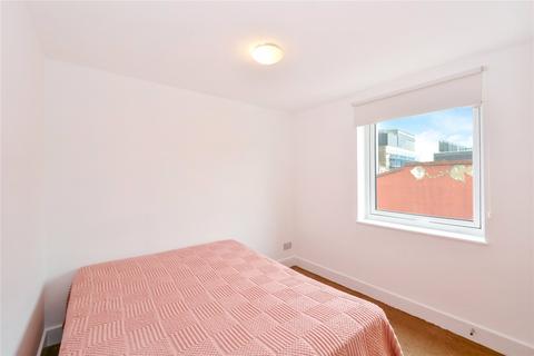 2 bedroom flat to rent, Skyline Plaza Building, 80 Commercial Road, London