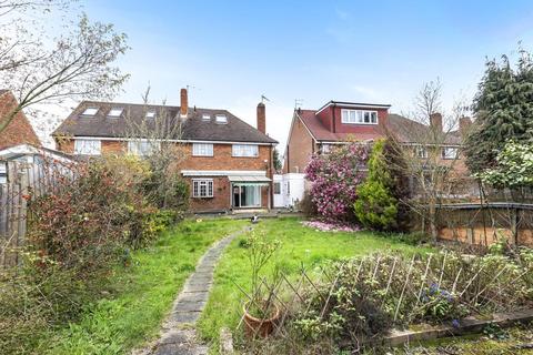 19 Barnfield Gardens, Kingston Upon Thames, KT2 5RH