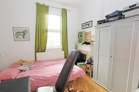 15 Coombe Road, Croydon, CR0 1BD