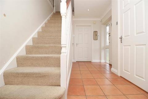 16 Brettenham Crescent, Ipswich, IP4 2UB