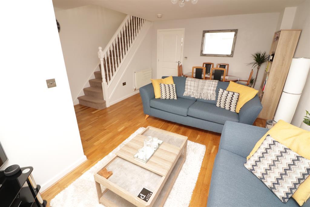 Park Lane, Frampton Cotterell... 3 bed semidetached house £315,000