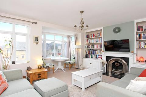 3 bedroom flat for sale, Whitestile Road, Brentford, TW8