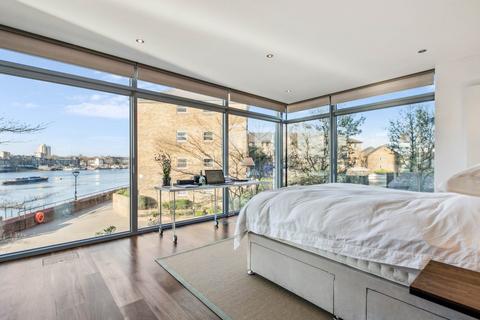2 bedroom apartment for sale, The Montevetro Building, Battersea Church Road, SW11