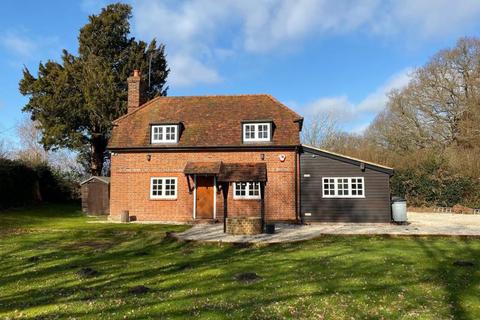 2 bedroom semi-detached house to rent, Hatch Lane, Ockham, Surrey, KT11 1NA