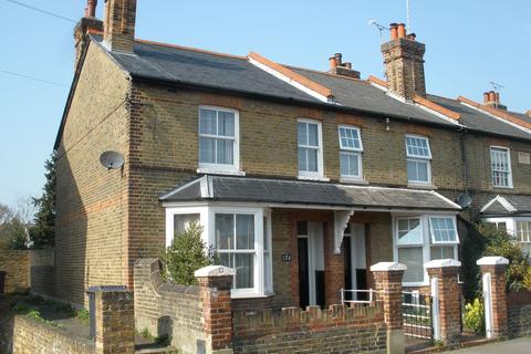 3 bedroom end of terrace house to rent, Mildmay Road, Chelmsford CM2