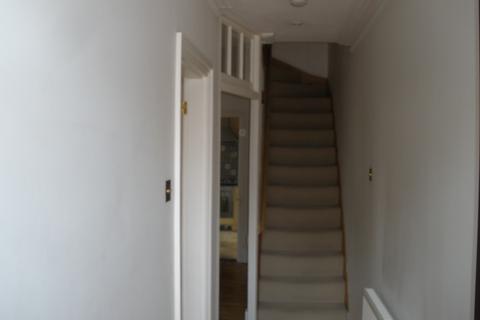 3 bedroom end of terrace house to rent, Mildmay Road, Chelmsford CM2