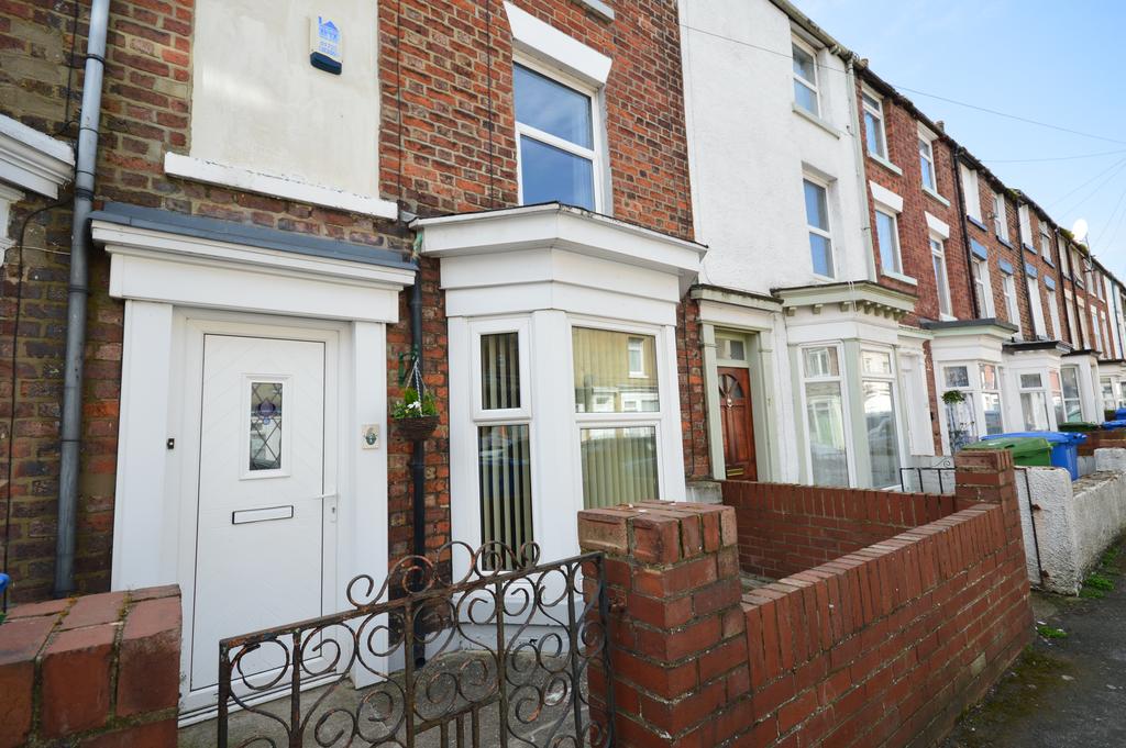 Cambridge Street, Scarborough 3 bed terraced house £130,000