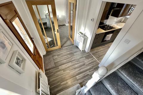 42 Alexander Fleming Avenue, KA25 6HA
