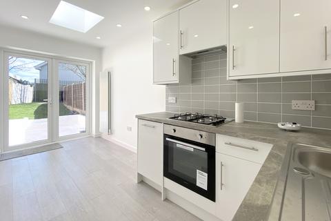 220 Bensham Lane, Thornton Heath, CR7 7EP