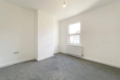 220 Bensham Lane, Thornton Heath, CR7 7EP