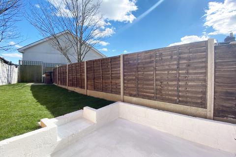 220 Bensham Lane, Thornton Heath, CR7 7EP