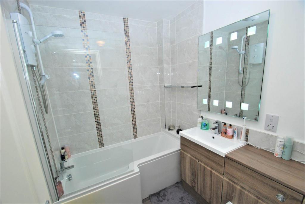 Harbour View, South Shields 2 bed apartment £175,950