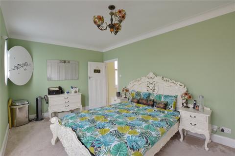 77 Manor Lane, London, SE12 8LS