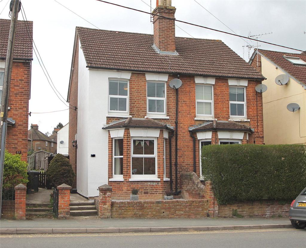Weybourne Road, Farnham, Surrey, GU9 2 bed semidetached house £299,950
