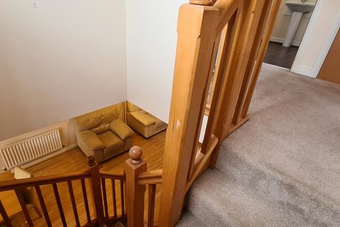 3 bedroom semi-detached house to rent - Pickering Street , Hulme, Manchester, M15 5LQ