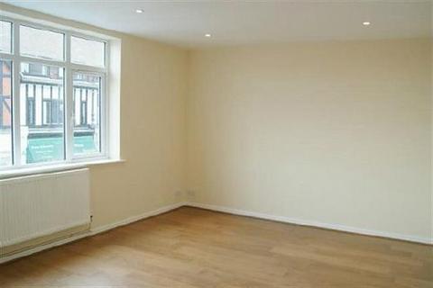 3 bedroom flat to rent, Packhorse Road, Gerrards Cross, Buckinghamshire