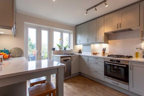 27b Priest Hill, Caversham, Reading, RG4 7RZ