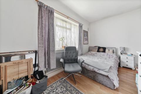 26 Harp Road, London, W7 1JE