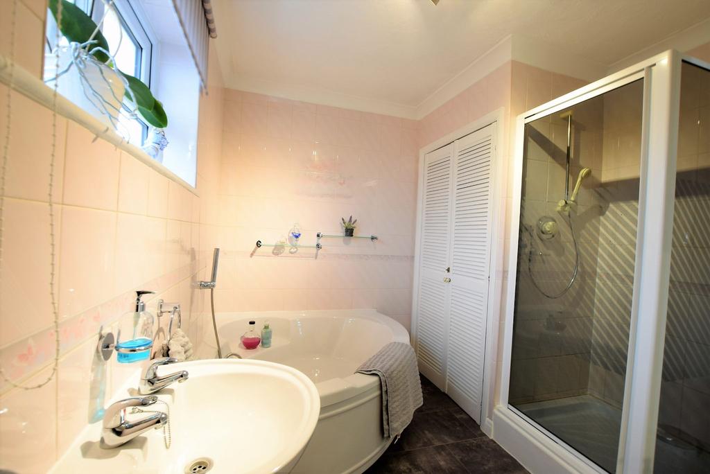Ground floor bathroom