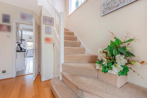49 Highview Avenue, Edgware, HA8 9TY