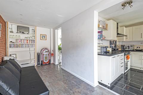 14 Kingsley Drive, Marlow, SL7 3QR