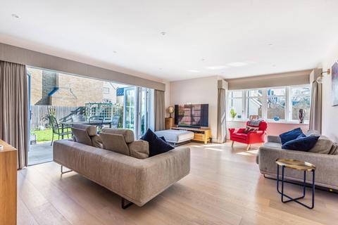 10 Daleworth Close, Beckenham, BR3 1DH