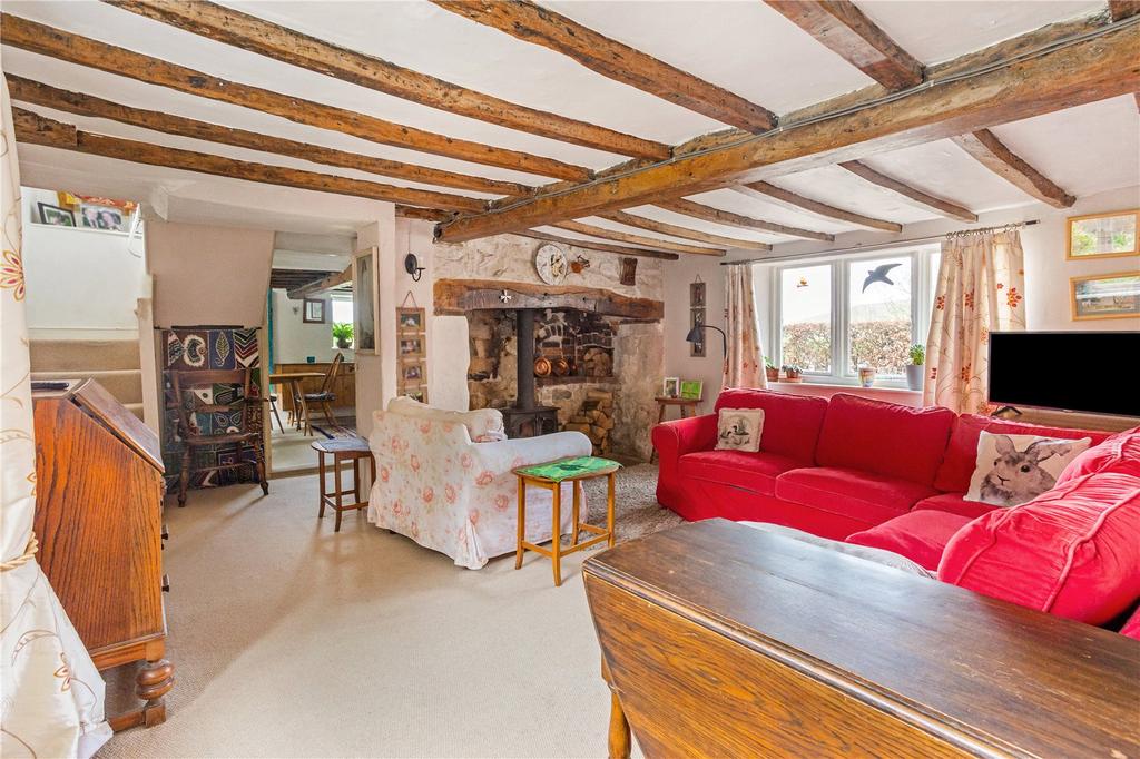 Alton Barnes, Marlborough, SN8 3 bed detached house £450,000