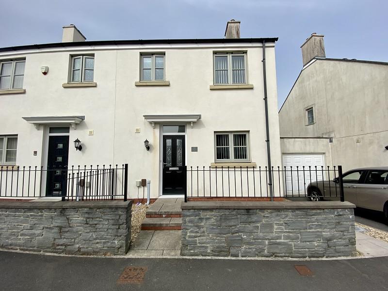Heathland Way, Llandarcy, Neath, Neath Port Talbot. SA10 6FS 3 bed semi