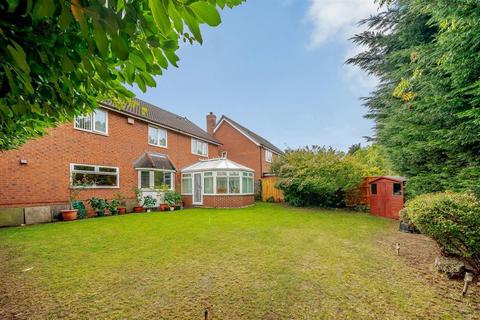 24 Bexmore Drive, Streethay, Lichfield, WS13 8LB