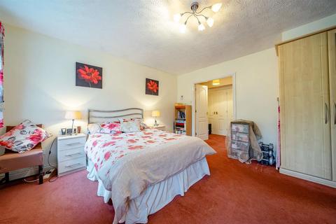 24 Bexmore Drive, Streethay, Lichfield, WS13 8LB
