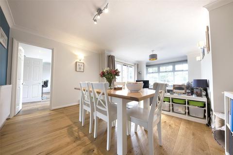 10 Thorpe Close, Wokingham, RG41 2PW