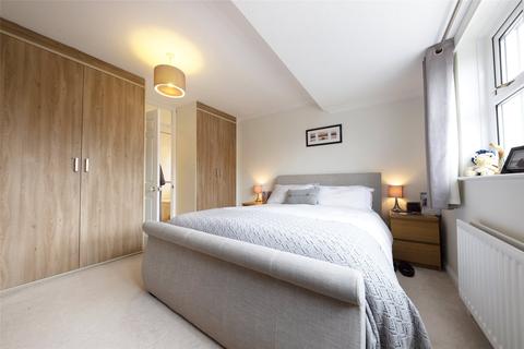 10 Thorpe Close, Wokingham, RG41 2PW