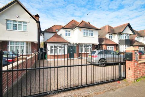 4 Traps Lane, New Malden, KT3 4RR