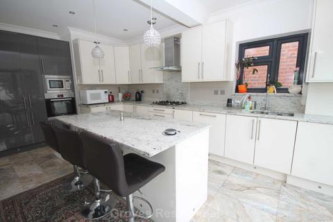 4 Traps Lane, New Malden, KT3 4RR