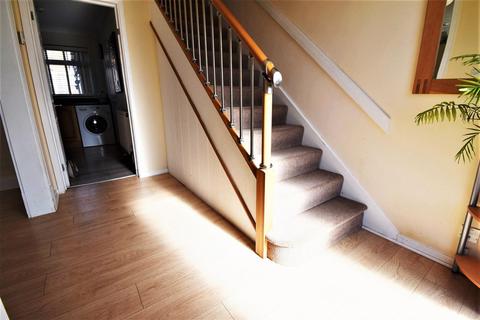 2 Aldrin Close, Stanford-le-hope, SS17 7DA
