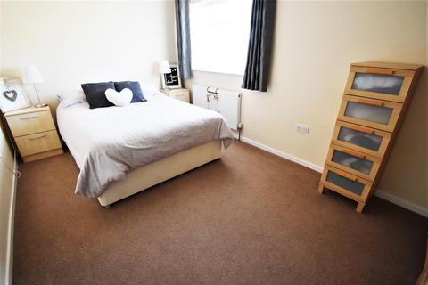 2 Aldrin Close, Stanford-le-hope, SS17 7DA