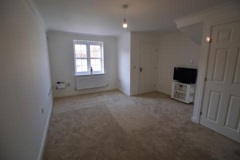 2 bedroom semi-detached house to rent, Thornton Road, York YO19