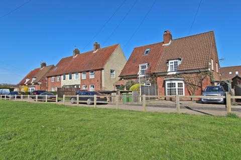 7 Howard Close, Walton On The Hill, Tadworth, KT20 7QF