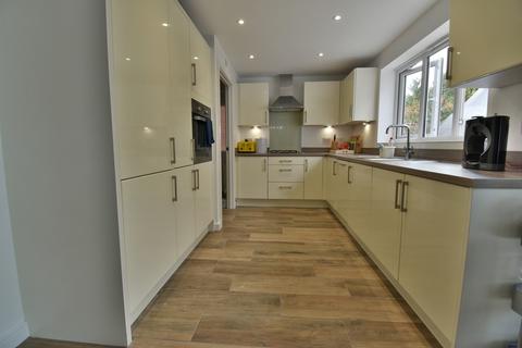51 Sutton Crescent, Barton Under Needwood, Burton-on-trent, DE13 8FE