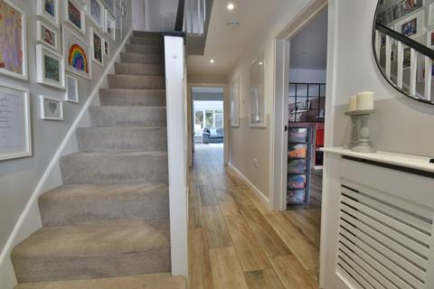 51 Sutton Crescent, Barton Under Needwood, Burton-on-trent, DE13 8FE