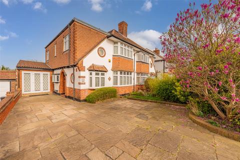 33 Cuddington Avenue, Worcester Park, KT4 7DB