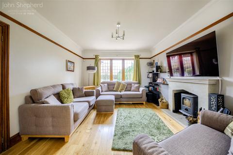 76 Lea Green Lane, Wythall, Birmingham, B47 6HN