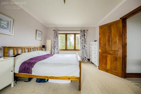 76 Lea Green Lane, Wythall, Birmingham, B47 6HN