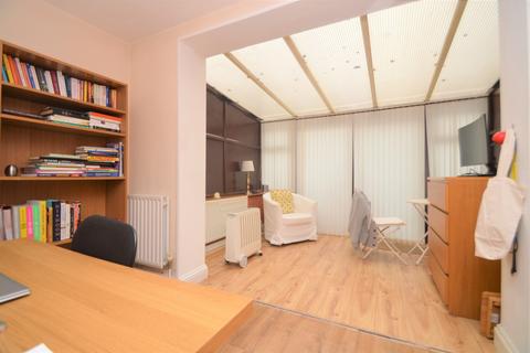 61 Arthur Grove, London, SE18 7ES