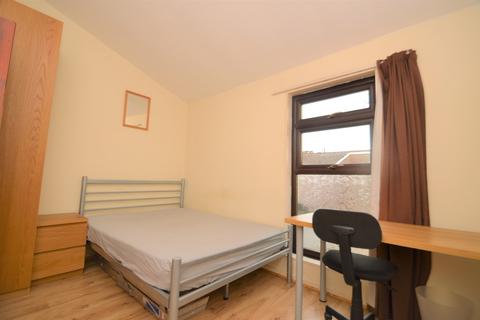 61 Arthur Grove, London, SE18 7ES