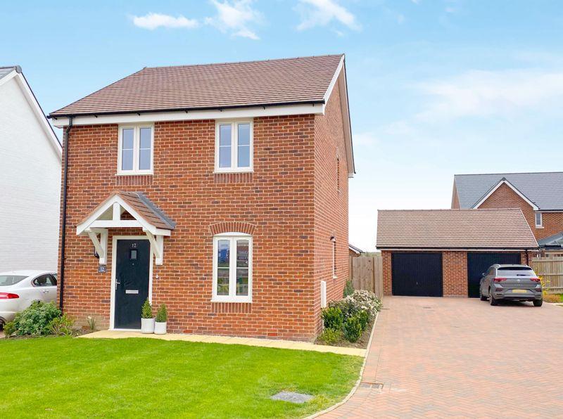 Perry Orchard, Long Marston 3 bed detached house £350,000