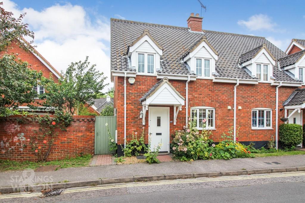 Nethergate Street, Bungay 3 bed semi-detached house - £265,000