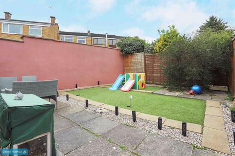 24 Arnold Close, Taunton, TA2 7SD