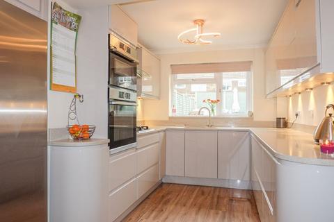 16 Limetree Road, Sutton Coldfield, B74 3SF