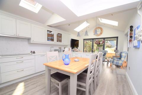 13 Burnett Road, Sutton Coldfield, B74 3EL